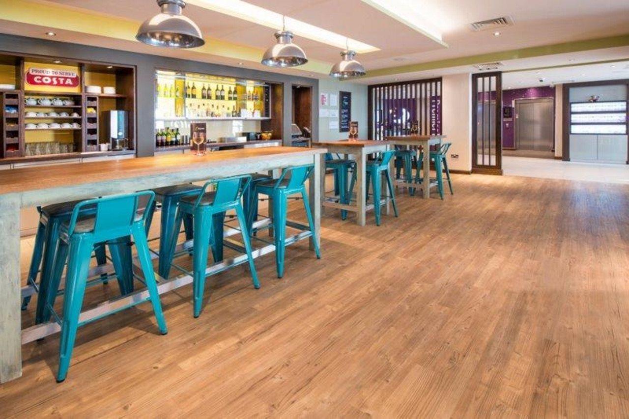 Premier Inn Worthing Seafront Екстериор снимка