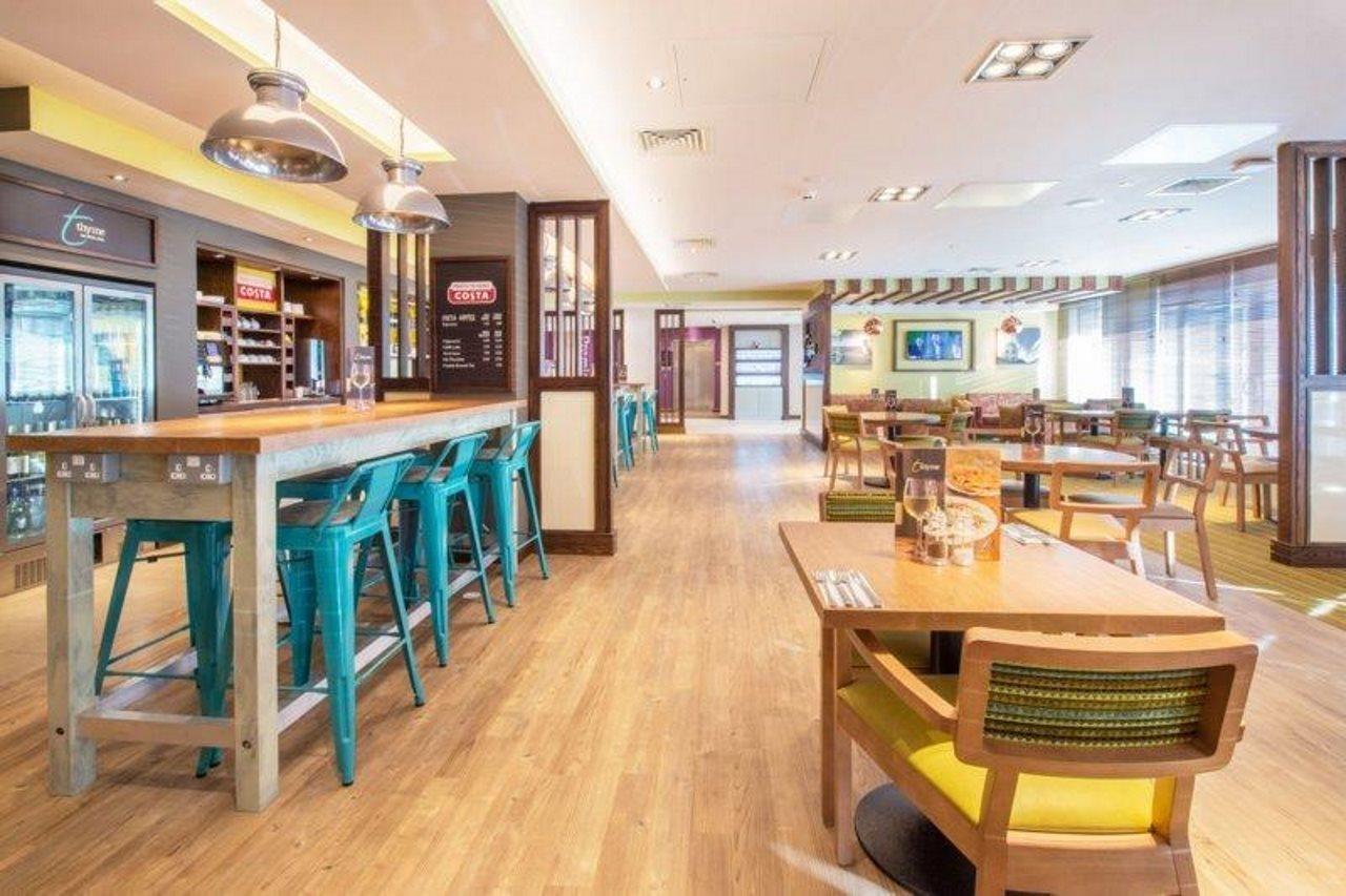 Premier Inn Worthing Seafront Екстериор снимка